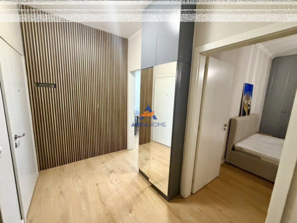AFFITTASI APPARTAMENTO 2+1+BALCONE+GARAGE "ALLA COMUNE DI PARIGI" 750 EURO