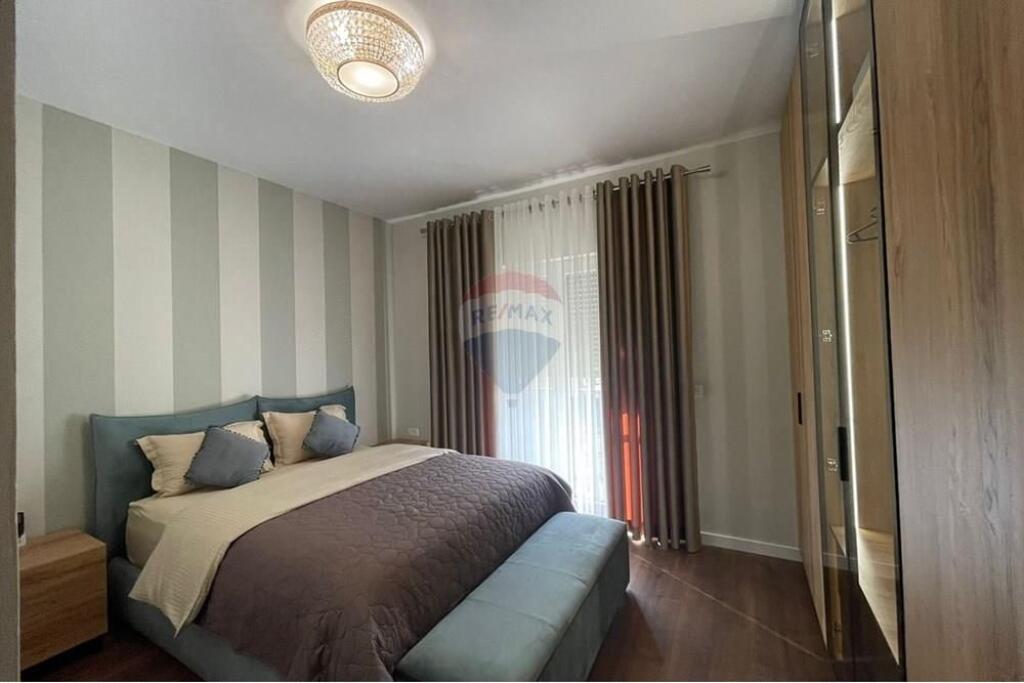 Apartament 3+1 + 2P parkimi tek Park Life!