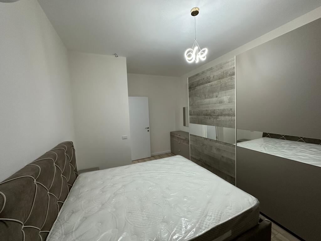 Jepet me qera apartamenti 1+1 tek Univers City