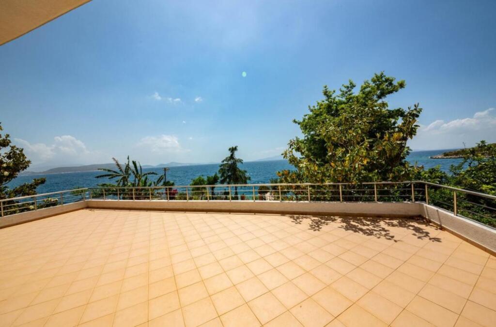 VENDESI HOTEL VICINO AL MARE SARANDE