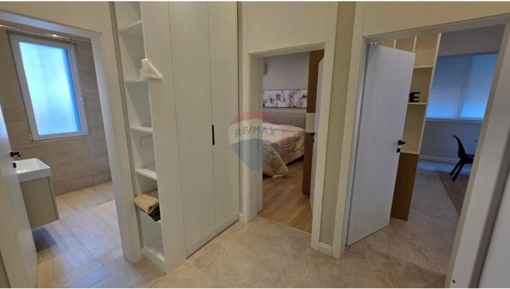 Apartament 1+1 me qira tek rruga e Barrikadave