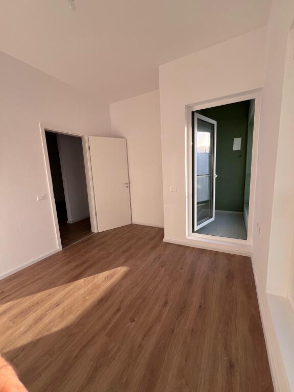 Jepen me qera apartamente bosh, Oxa Fresk