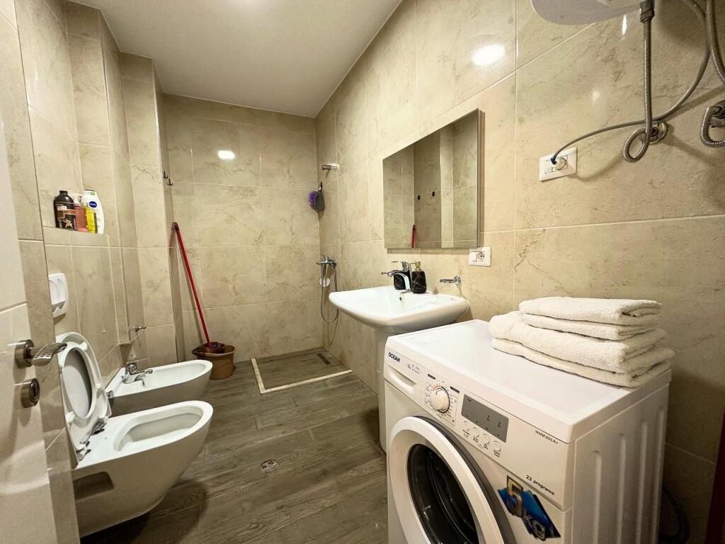 Apartment 1+1 for rent near Toptani Center.
