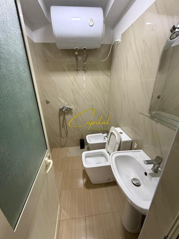 UFFICIO IN AFFITTO 16 M2 CENTRO 35.000 LEKE