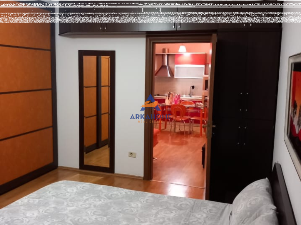JEPET APARTAMENT ME QERA 1+1+ BALLKON 600 EURO