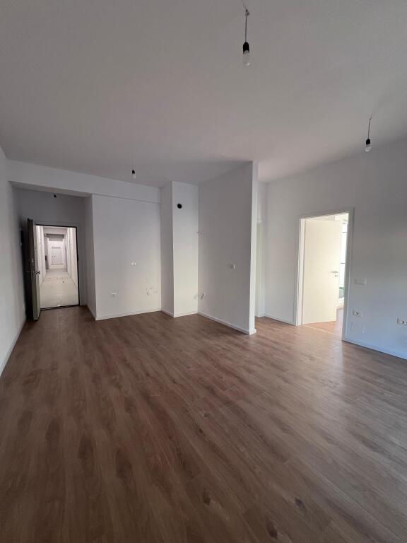 Jepen me qera apartamente bosh, Oxa Fresk
