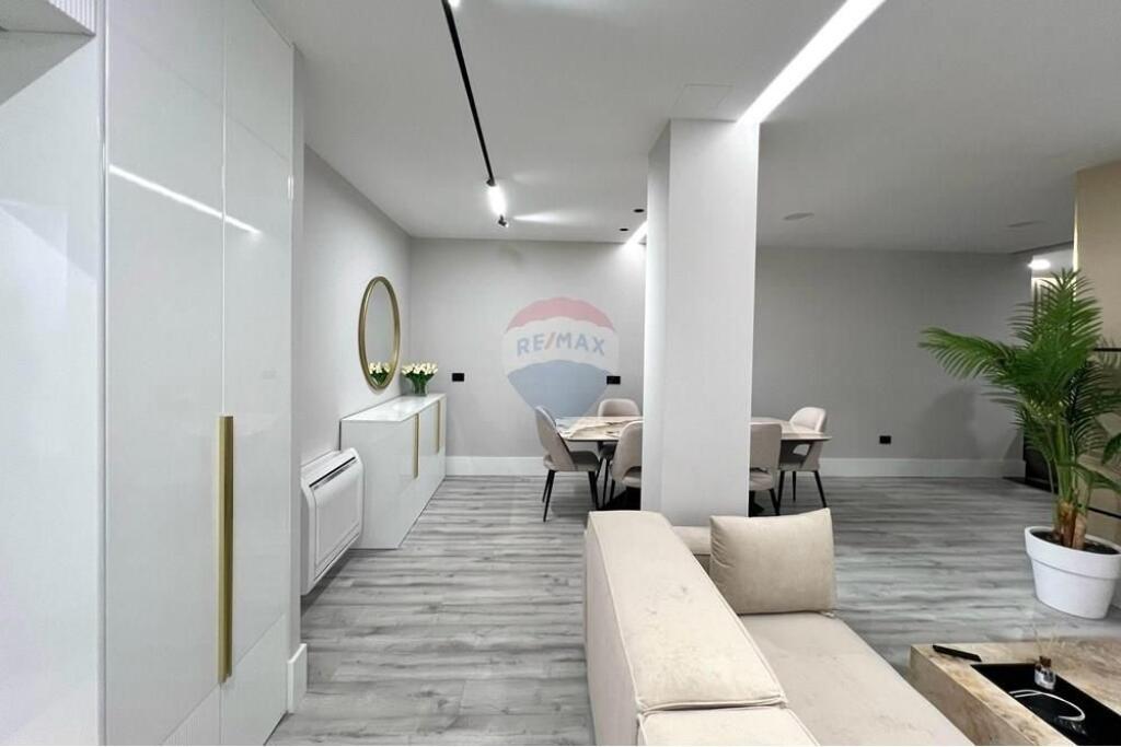 Apartment for rent in Bllok