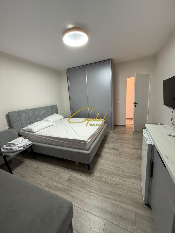 SI AFFITTANO 3 APPARTAMENTI Air Bnb 120 M2 CENTRO 2.200 EURO