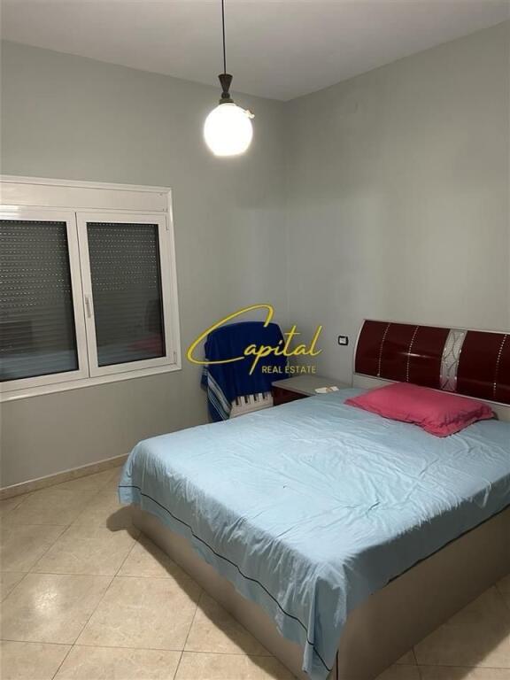 PRIVATE VILLA FOR RENT 500 M2 VORE 500 EURO