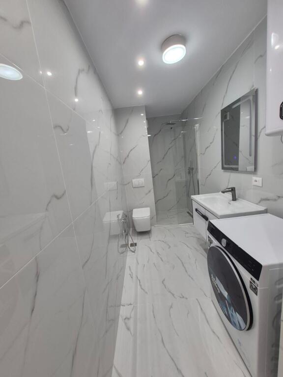 1+1 spacious, spacious, Zogu Boulevard first, 650 euro