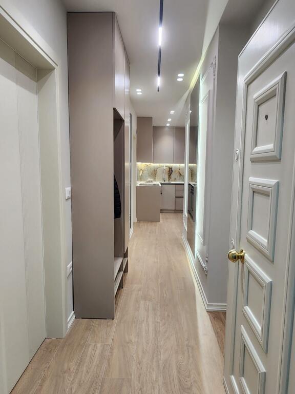 Shitet Apartament 2+1