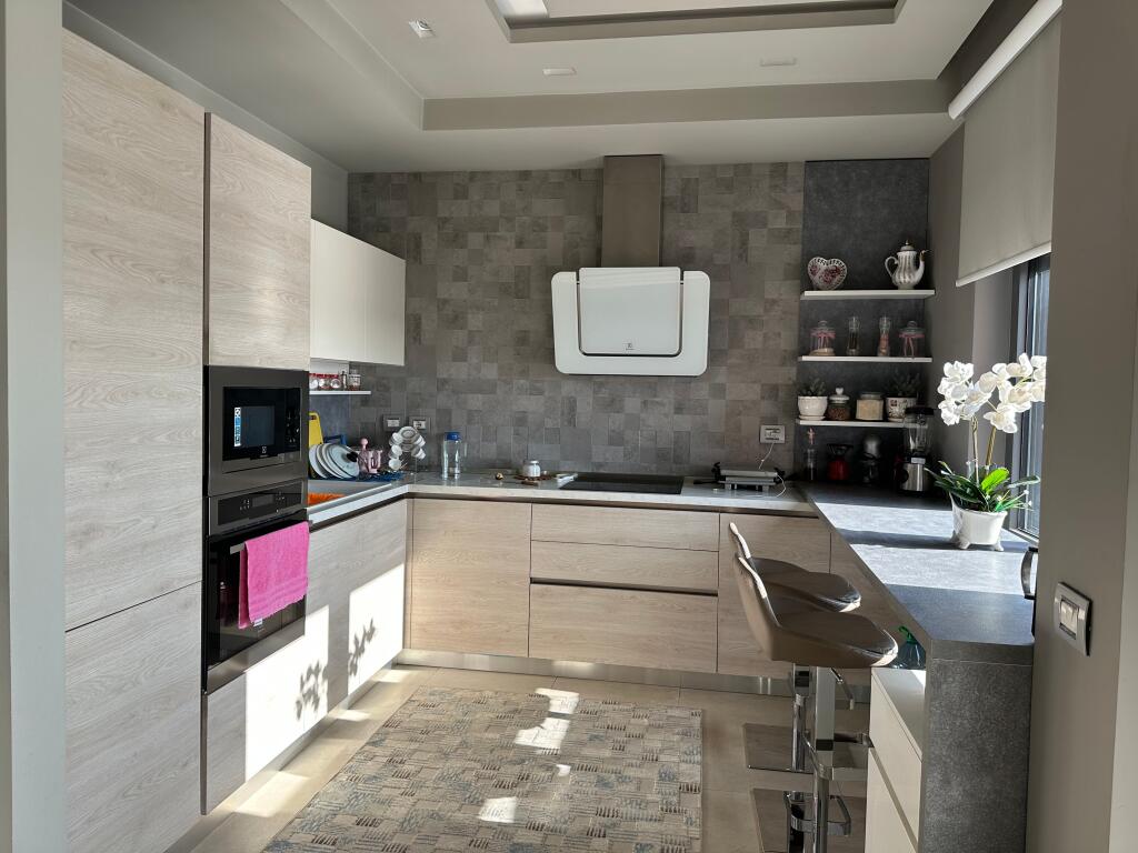 APARTMENT 2+1+2 FOR RENT, ZOGU I ZI, RING CENTER