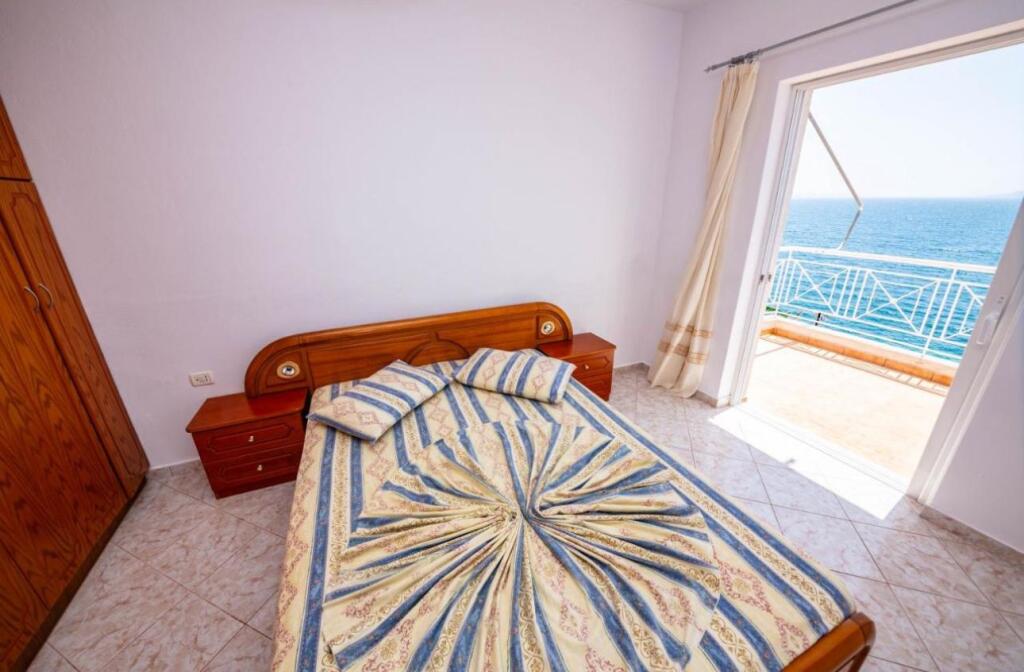 VENDESI HOTEL VICINO AL MARE SARANDE