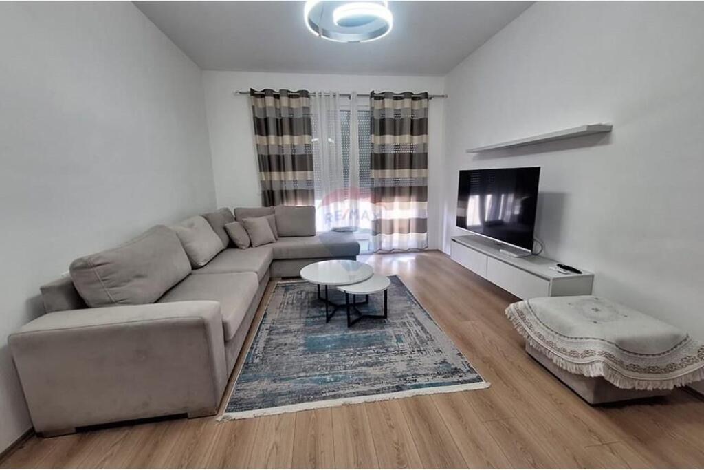 Apartment 2+1 +Parking space for rent