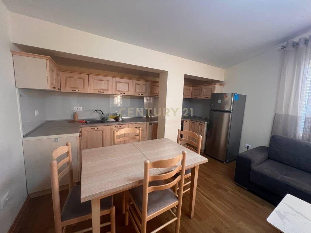 Offriamo appartamento in affitto 2+1, vicino alla Facoltà di Ingegneria