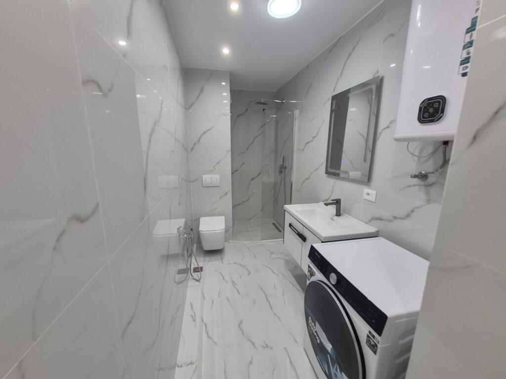 1+1 spacious, spacious, Zogu Boulevard first, 650 euro
