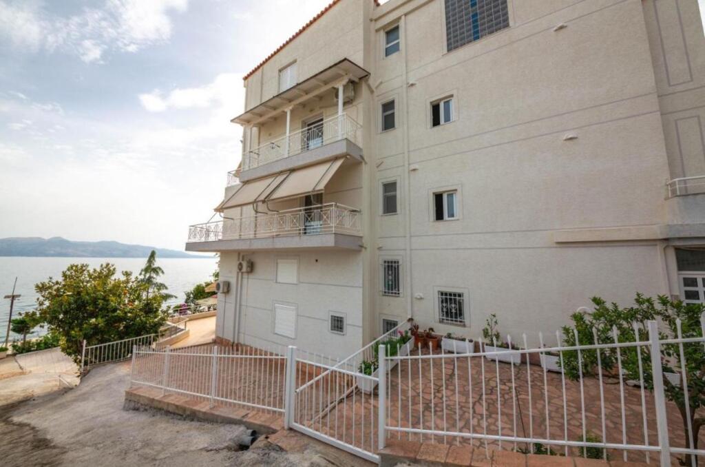 VENDESI HOTEL VICINO AL MARE SARANDE