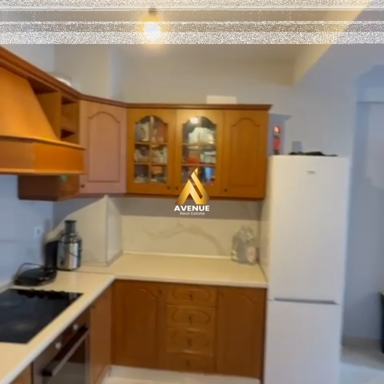 Apartment 2+1+2 for rent – Commune of Paris, Tirana