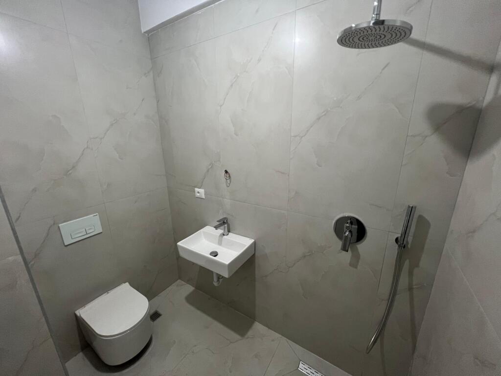 📣 RENT Apartment 2+1 With 2 Bathrooms And Balcony 📍 OXA Residence, Fresk ✨   🏢 New Building  🪜 Floor 1 🛋️ EMPTY   💶 Price 400 Euro  🅿️ Possibility For Post Parking With Extra Payment