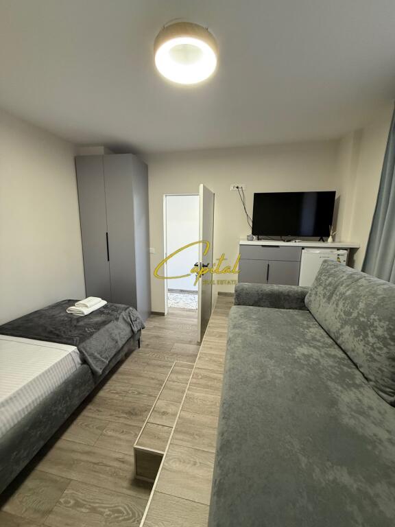 SI AFFITTANO 3 APPARTAMENTI Air Bnb 120 M2 CENTRO 2.200 EURO