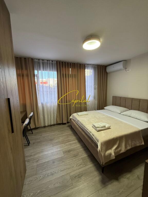 SI AFFITTANO 3 APPARTAMENTI Air Bnb 120 M2 CENTRO 2.200 EURO