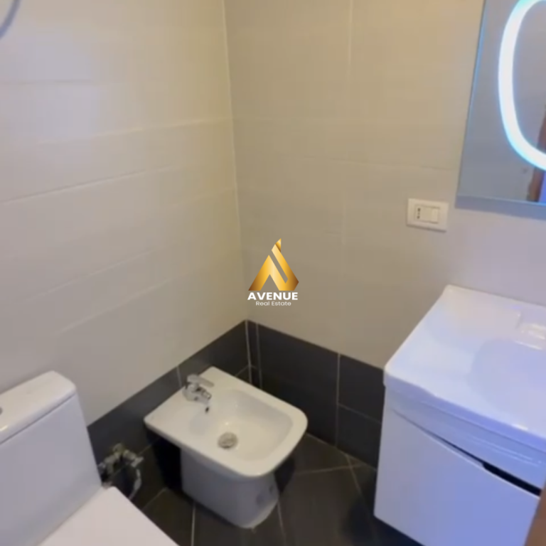 Apartment 2+1+2 for rent – Commune of Paris, Tirana