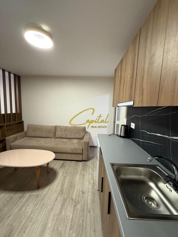 SI AFFITTANO 3 APPARTAMENTI Air Bnb 120 M2 CENTRO 2.200 EURO