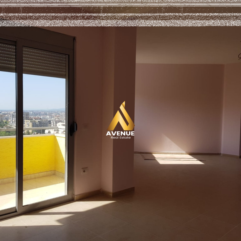 APARTAMENT NË SHITJE 3+1+3 – PRANË LIQENIT ARTIFICIAL
