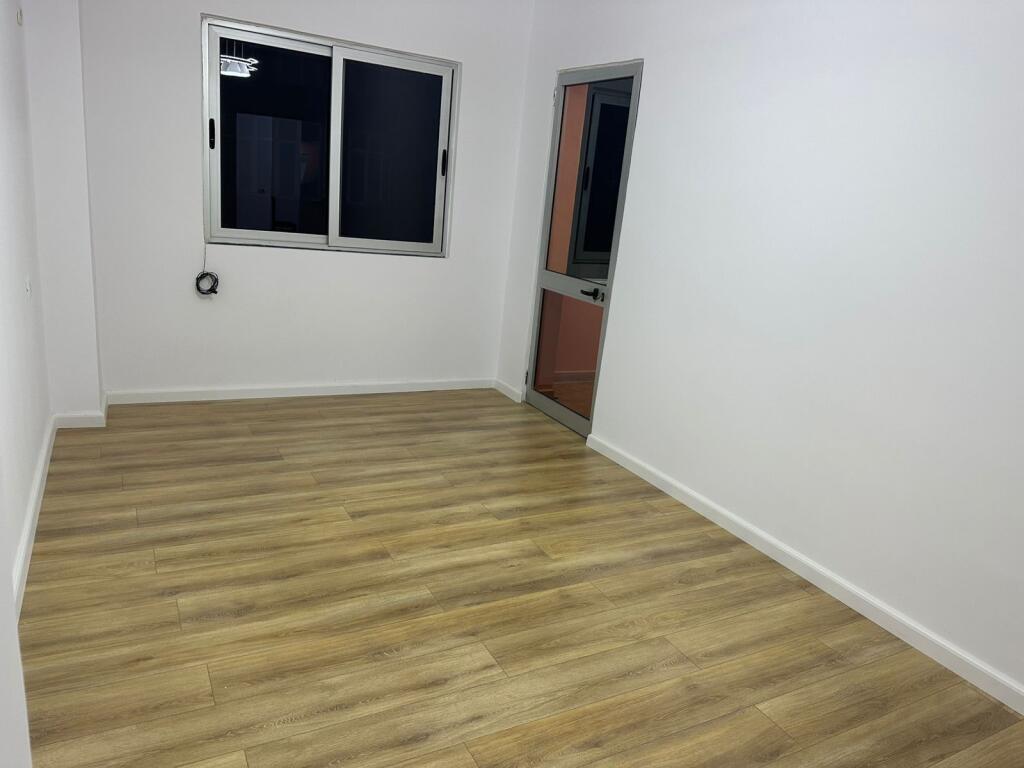 Shitet apartament 2+1 ne Astir tek Posta
