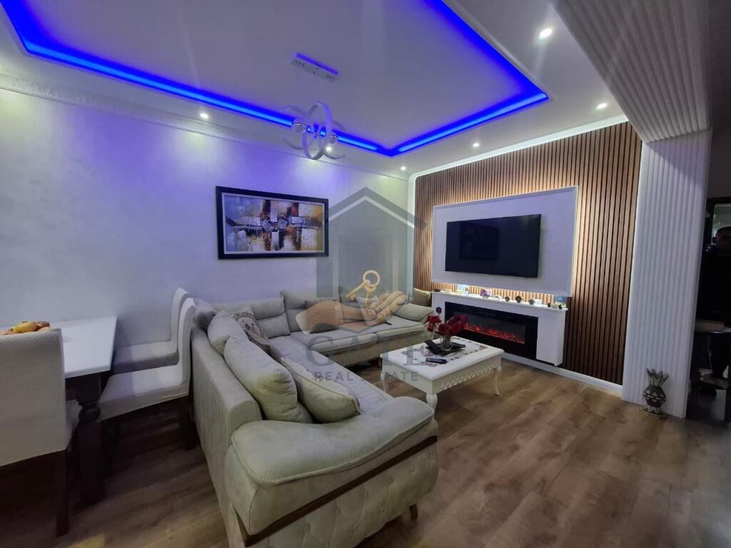 Apartment 2+1 + Parking Spot for Sale – Modern Investment, 2nd Floor Residence – Durres (near the Small Industrial Market)
