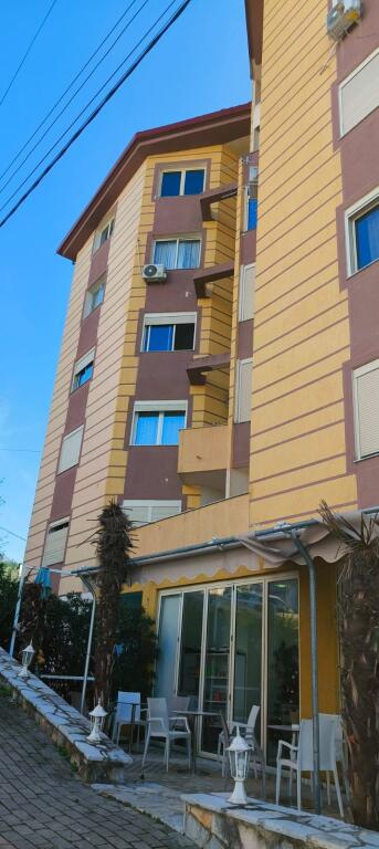 💥 Vendesi in vendita appartamento 2+1+1 nel cuore ❤ della città di Kamez Tirana