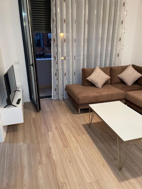 Apartment 1+1 for rent on Siri Kodra Street!