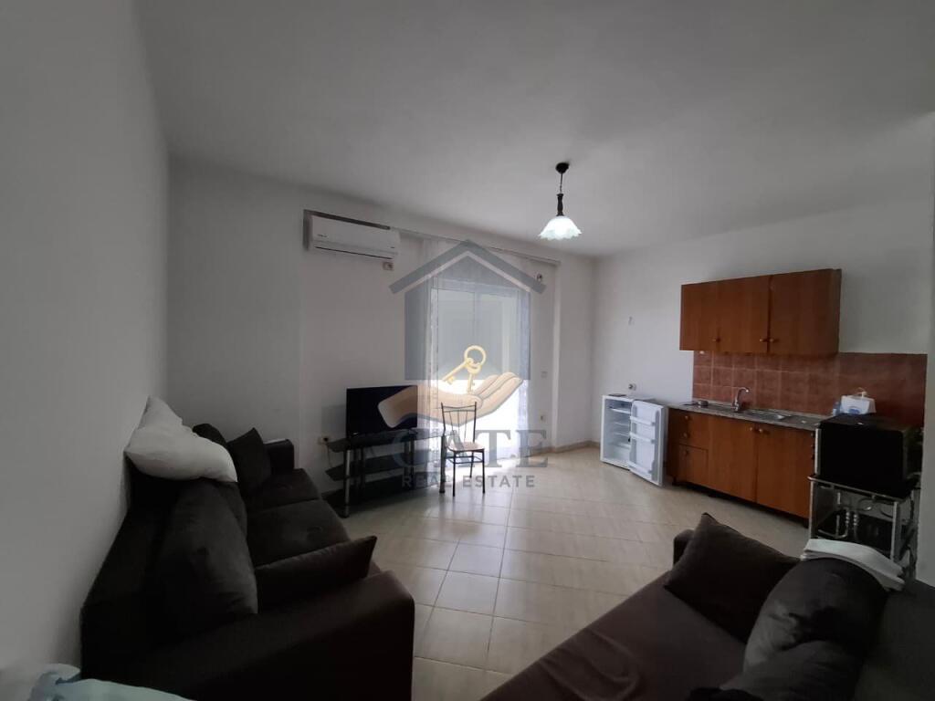 Appartamento 1+1 in Affitto – Vista Mare, Spiaggia di Durazzo (vicino al Pellicano)