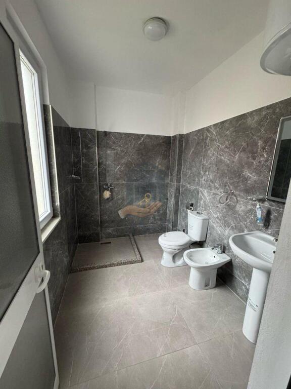Appartamento 2+1 in affitto, Spiaggia, Durres