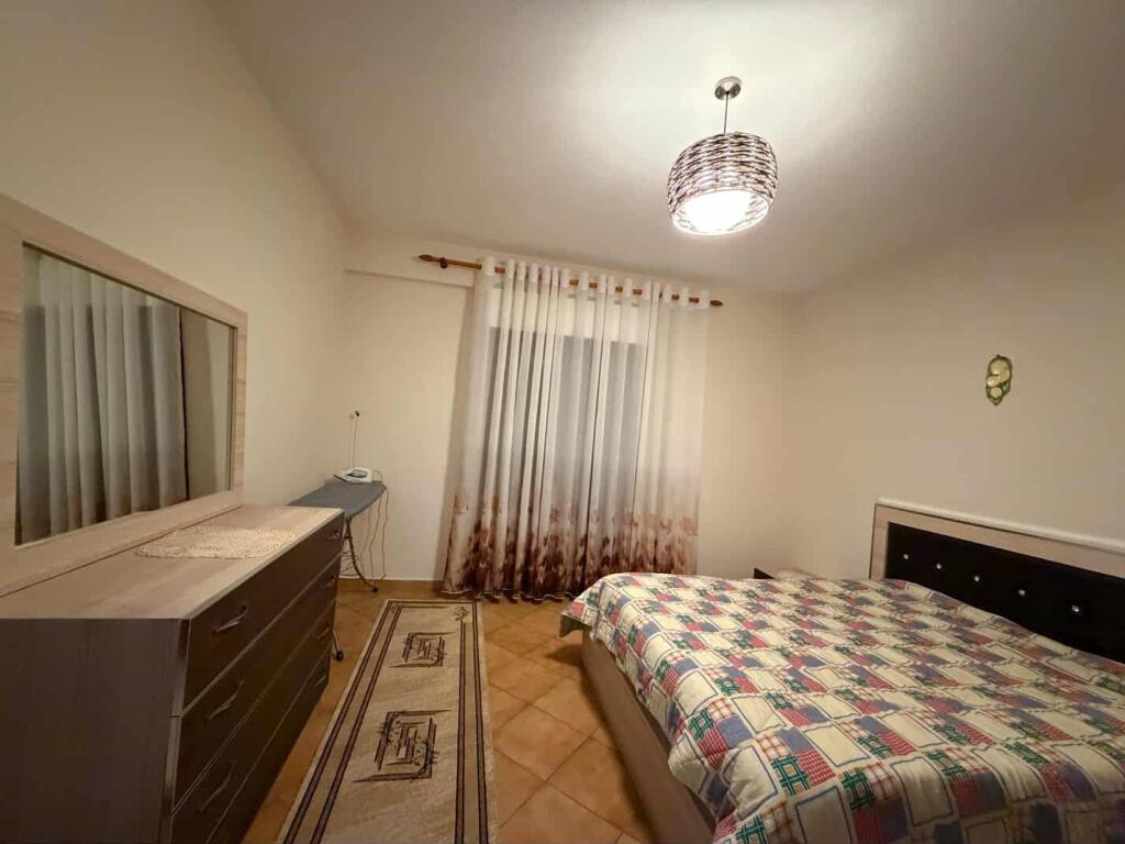 Appartamento 2+1 in affitto a Komuna e Parisit!