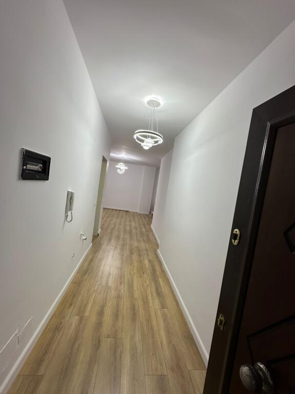 Shitet apartament 2+1 ne Astir tek Posta