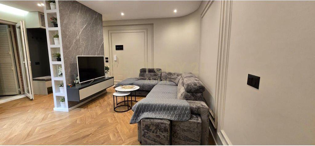 Vendesi in vendita 1+1 nella Residenza Kodra e Diellit 1