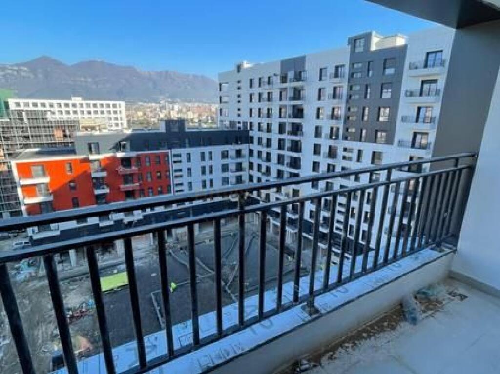 Shitet, Apartament 2+1+2, Jordan Misja, Tiranë