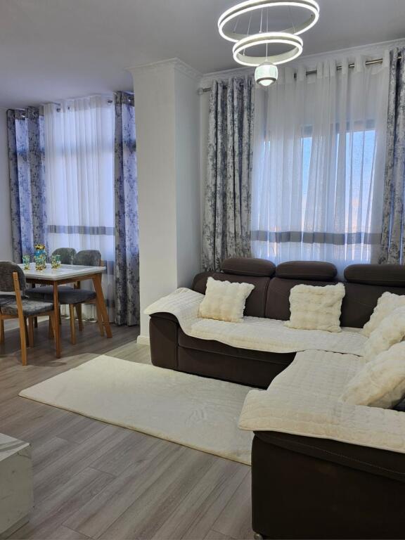 Apartament 1+1 per shitje ne Yzberish!