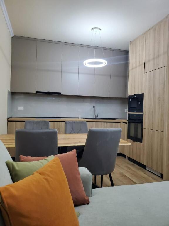 Apartament 1+1 me qira Liqeni i Thate