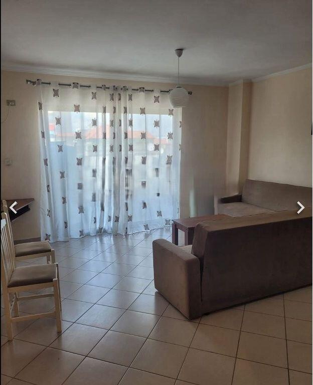 Appartamento 1+1 in Vendita a Komuna e Parisit 162.000 €