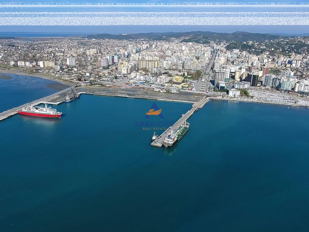 TERRENO IN VENDITA 110.000 M2 "VICINO AL PORTO DI VLORA" 3.850.000 EURO
