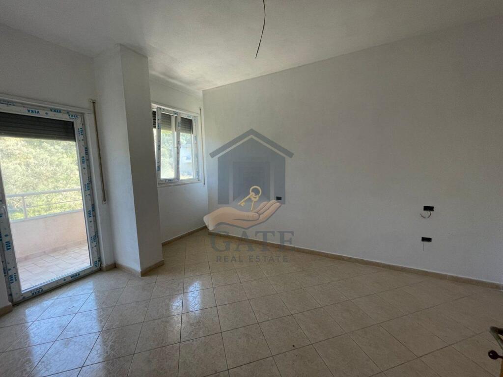 For sale, Apartment 2+1 Shkembi i Kavajes, Durres