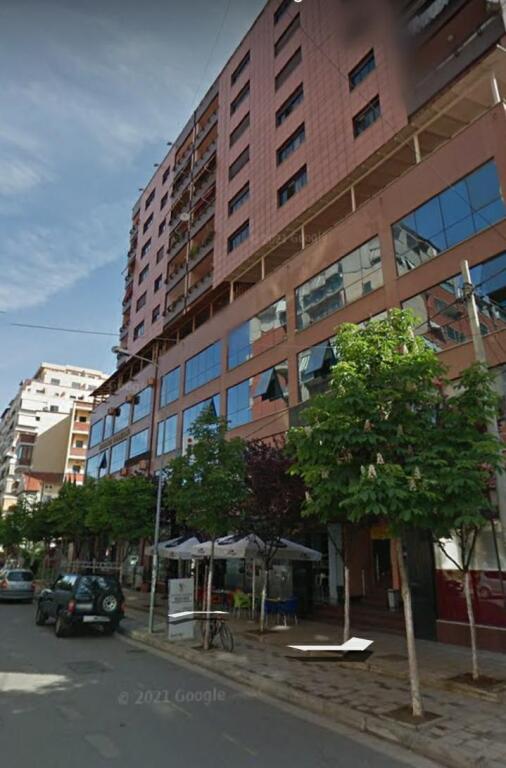 NE QENDER ME QIRA 3+1 PER BANIM OSE ZYRE