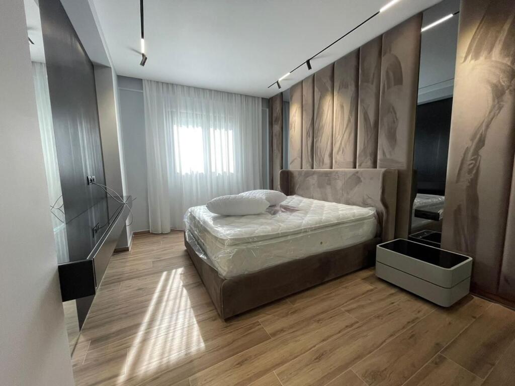 Apartment 2+1 for Long-Term Rent - Lungomare, Vlore