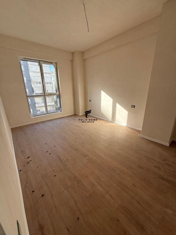 UFFICIO IN AFFITTO 100 M2 COMUNE DI PARIGI 1000 EURO