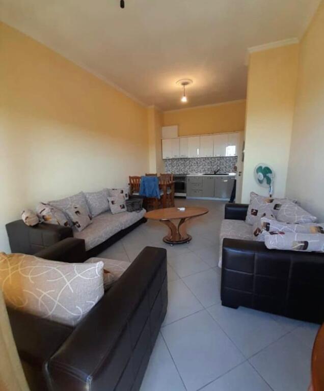 Apartament 2+1 me qira Astir pas Bar Artistit