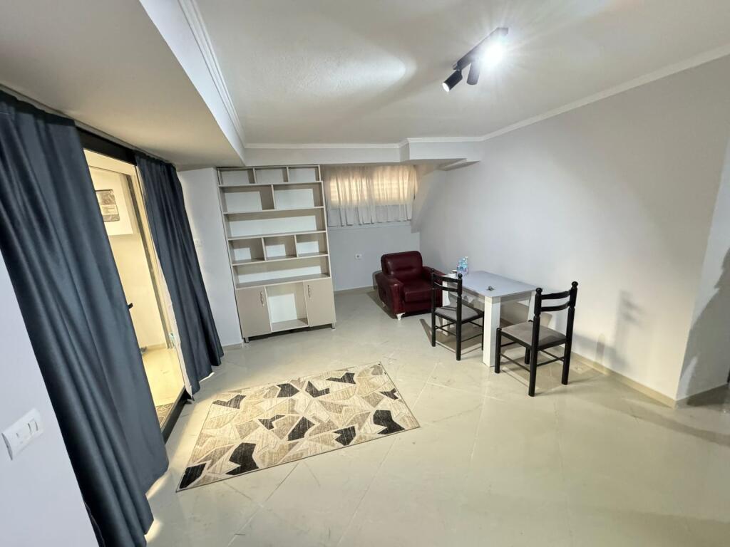 📣 Appartamento 1+1 in Vendita 📍Xhamlliku 🛣️ Di fronte alla Scuola Niket Dardani ✨💶Prezzo: 70000 Euro