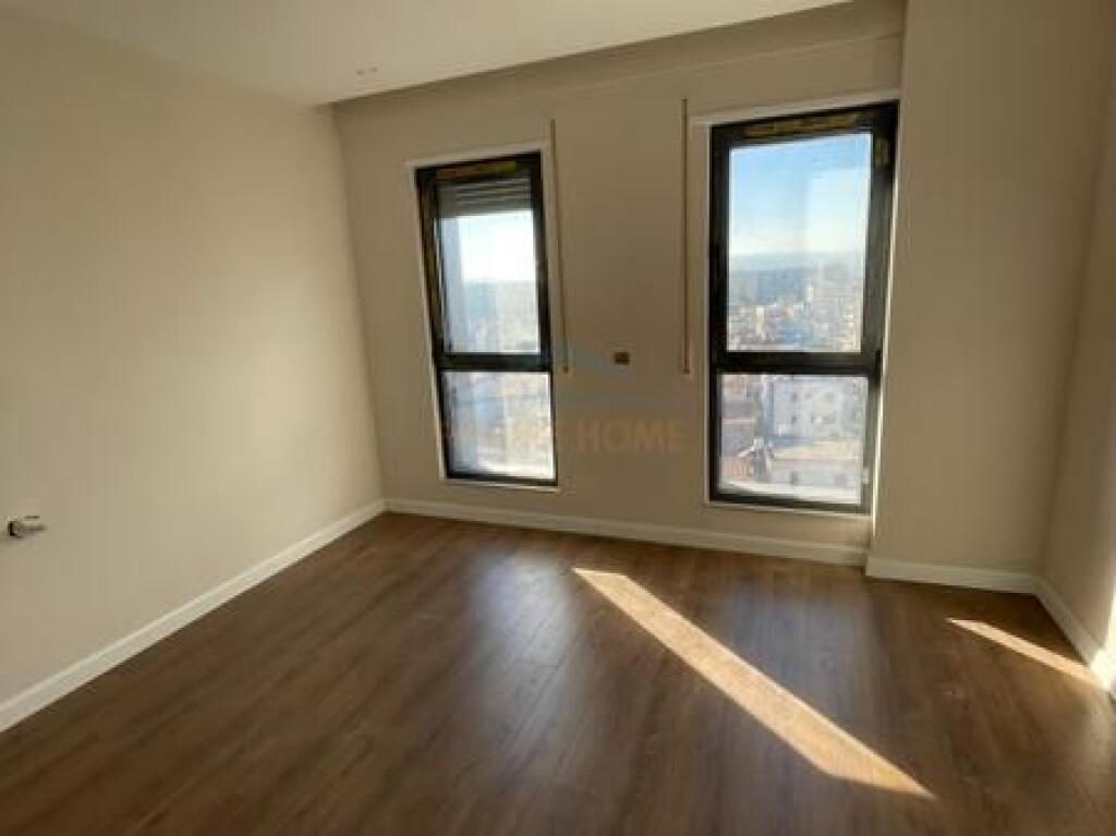 Shitet, Apartament 2+1+2, Jordan Misja, Tiranë