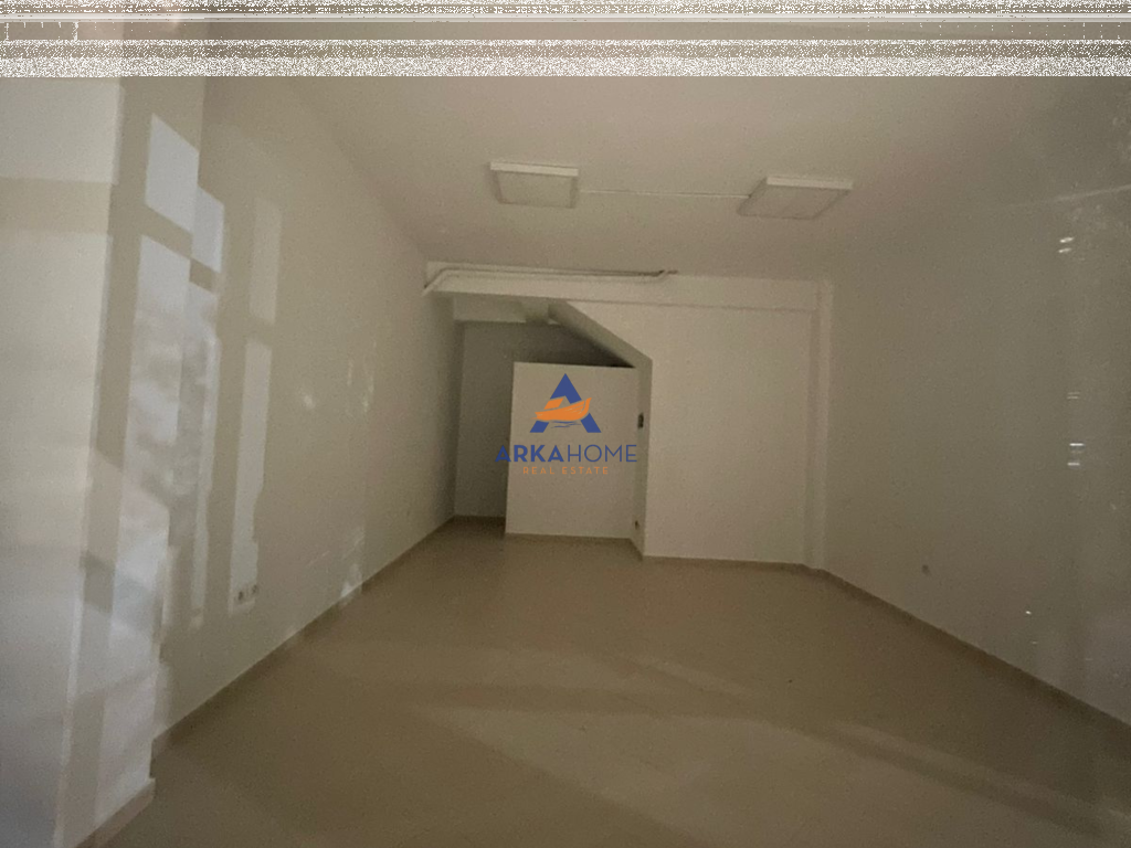 FOR RENT SPACE 220M2 "PALLATET CABEJ, BESIM ALLA STREET" 220,000 LEKE